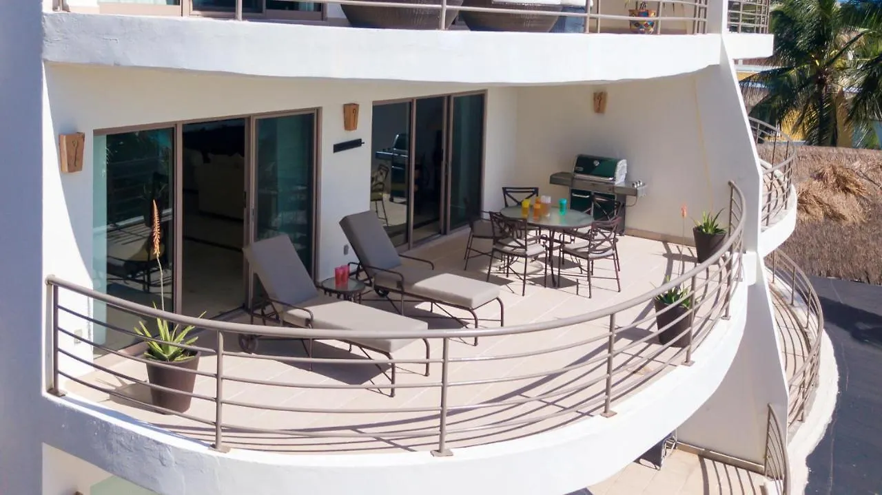 Corto Maltes 205 Ocean Front 2 Bdrs Apt プレヤデルカーメン メキシコ